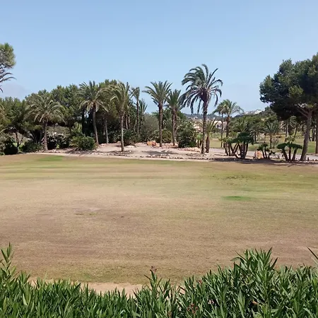 Elio Club 5, Golf &